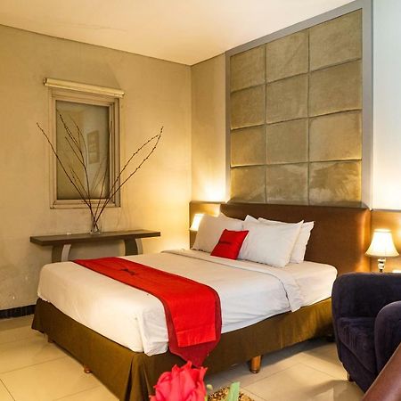 Reddoorz Plus Near Blok M Square Hotel Jakarta Kültér fotó